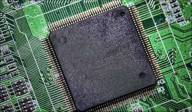 線性穩壓器與其他穩壓器材的比較分析